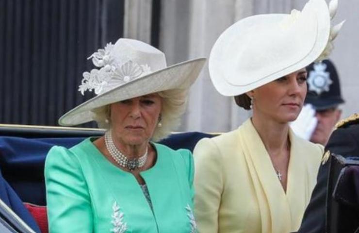 Kate Middleton litigio Camilla