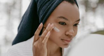 Skincare routine: l’errore più diffuso (che commetti anche tu) riguarda la crema idratante