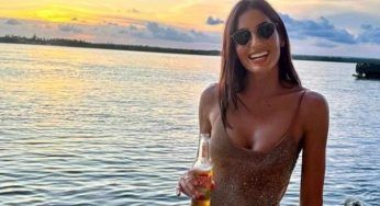 Elisabetta Gregoraci: 31 Dicembre tra mare e abbracci. E c’è anche LUI! – FOTO